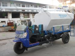 <b>2吨散装饲料罐（3.1米车）</b>